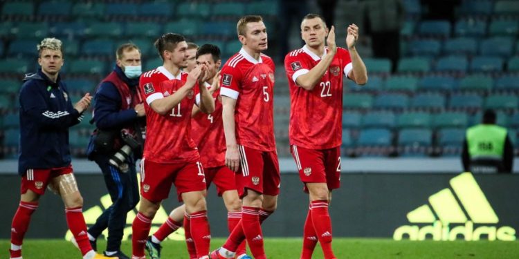 Conflit Russie-Ukraine : Adidas suspend son partenariat avec la Fédération Russe…