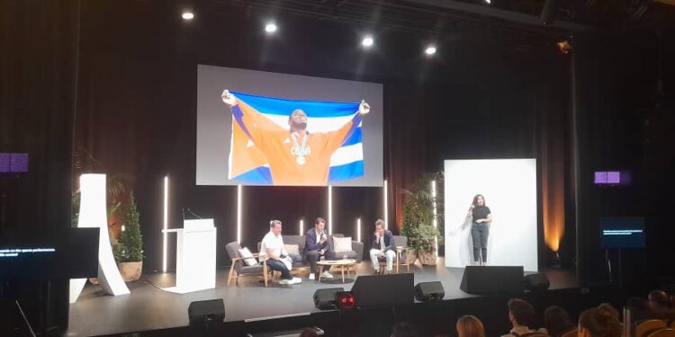 JO PARIS 2024 : PIERRE RABADAN, ADJOINT AUX SPORTS A LA MAIRIE DE PARIS