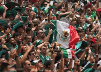 Mondial 2026 : NEW -YORK – Des Mexicains réagissent à la victoire de leur équipe