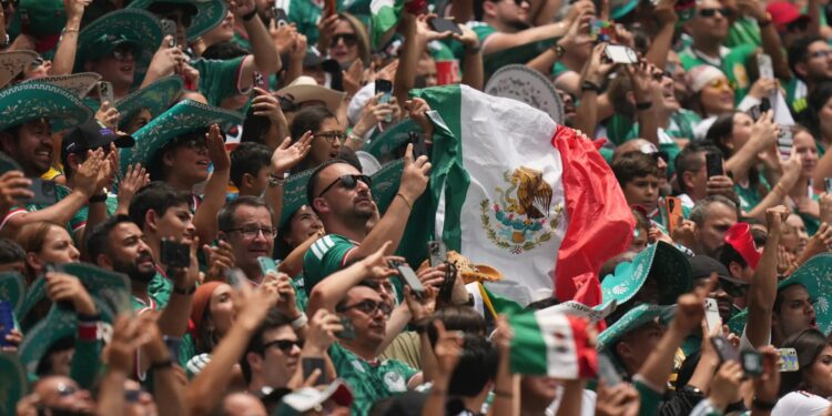 Mondial 2026 : NEW -YORK – Des Mexicains réagissent à la victoire de leur équipe