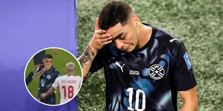 Miguel Almiron suspendu un match pour avoir parlé en couvrant sa bouche avec la main