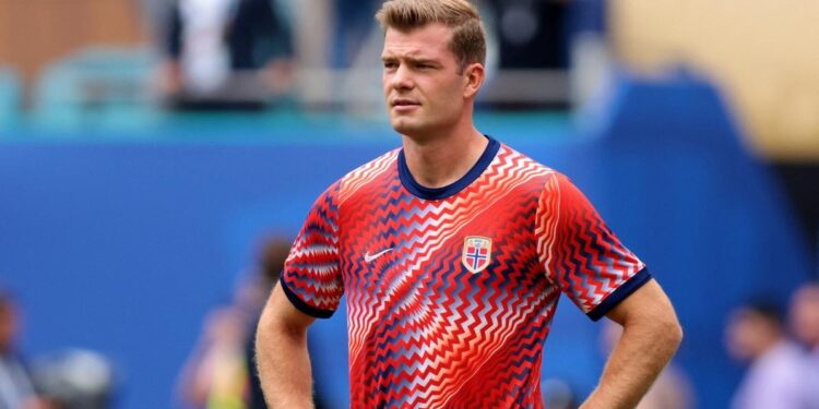 Sørloth visé par des menaces de mort après son occasion manquée face à l&rsquo;Angleterre